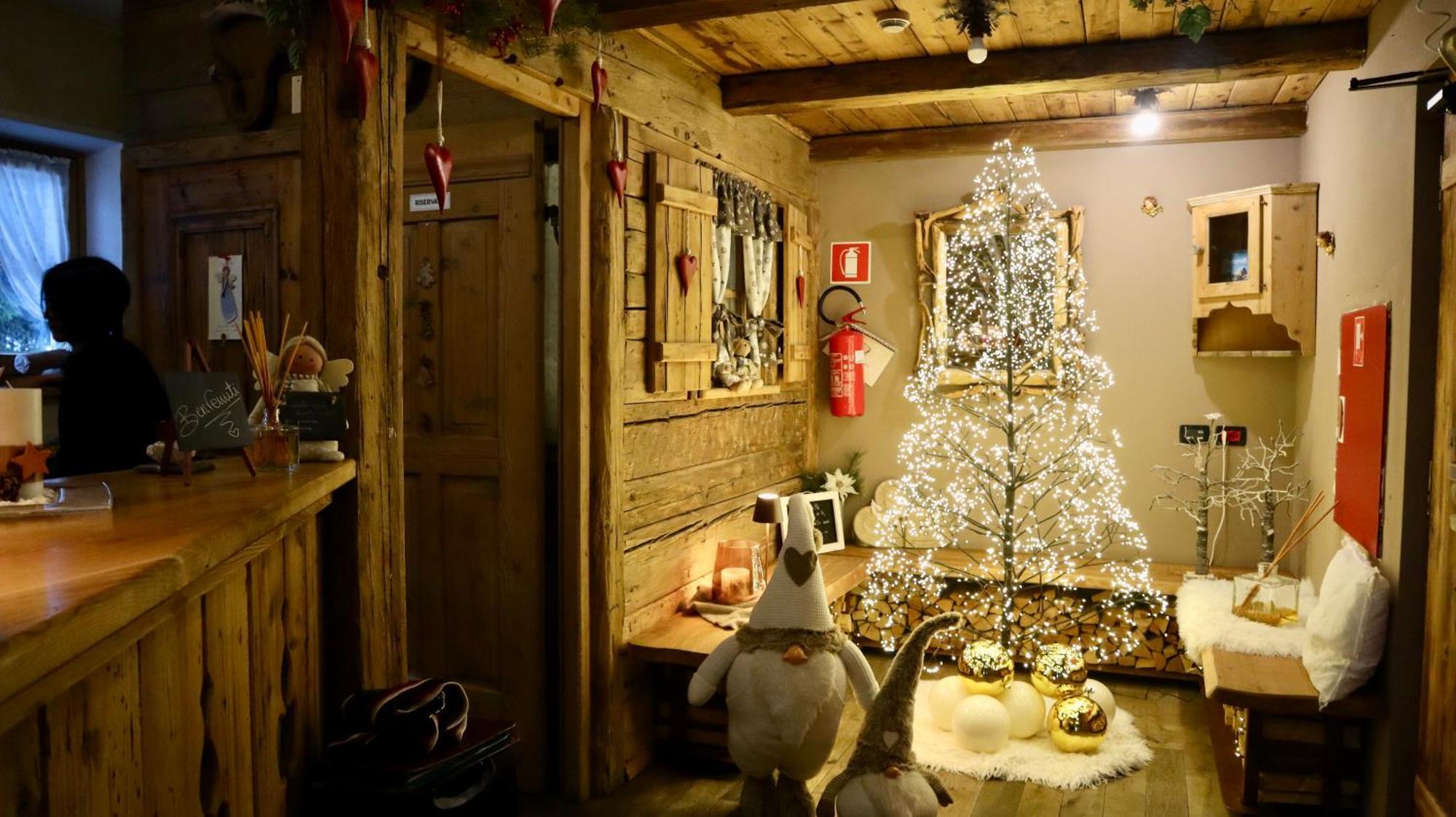 Hotel Garni San Nicolo Pozza di Fassa Luaran gambar